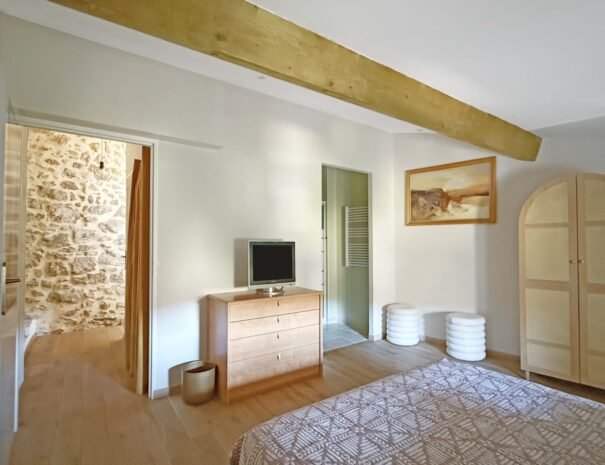 Chambre Viognier cosy et chaleureuse au Mas de La Rochette, chambre d'hôtes en Ardèche du Sud